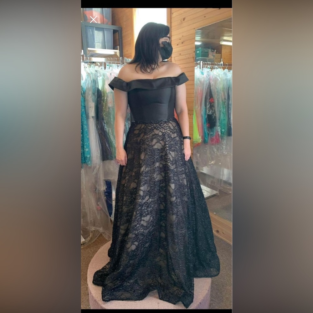 Milano formal gown, great for a prom, grad, wedding or any formal event!